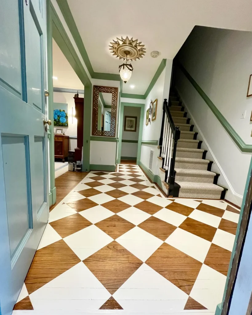 Painted Wood Floors for a Custom Design