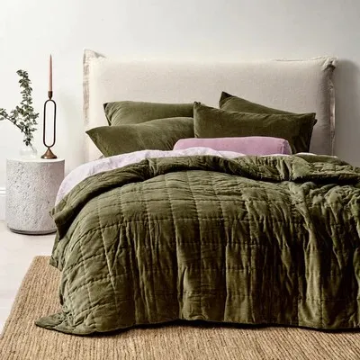 Luxurious Olive Green Linen Bedding Set

