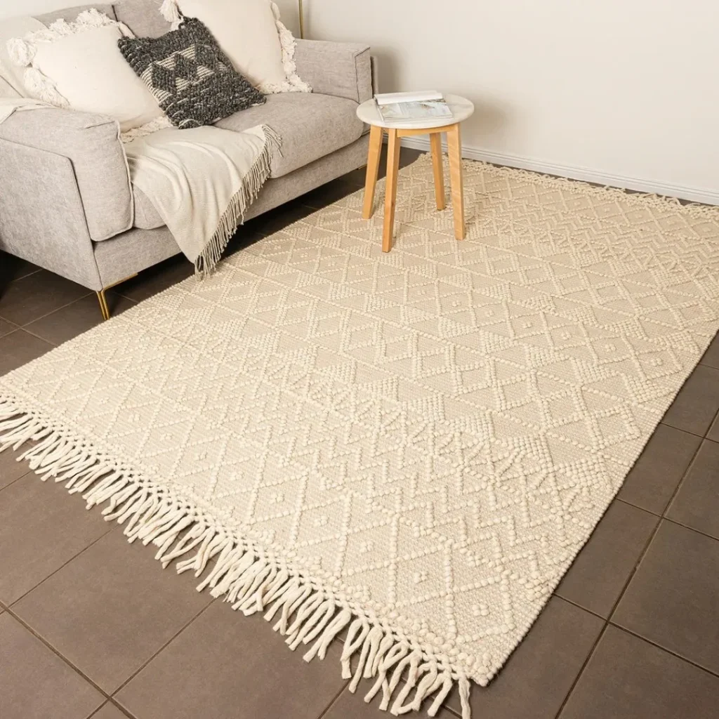 Textured Coastal Rug for a Relaxed Beach Vibe